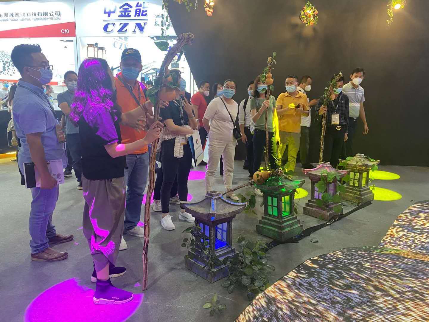 光亚展展会：新起典全新互动趣玩，燃爆全场